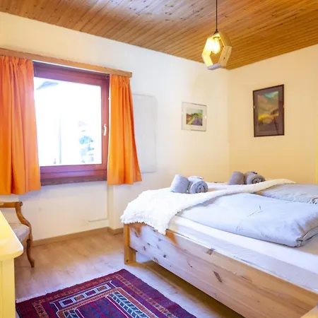 Chasa Patgific Apartment *
